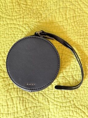 Circle Zip Pouch by Away: Black Round Leather EUC